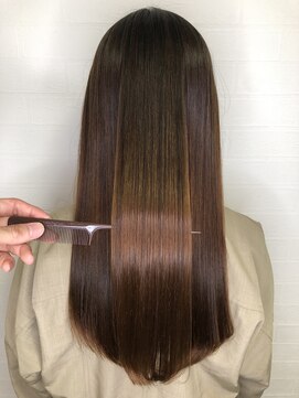 ディスオモテサンドウ 表参道(This OMOTESANDO) 【This OMOTESANDO】オトナ女子美髪ケイ素トリートメント♪ushi