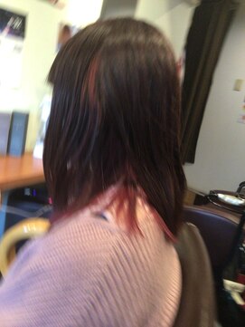 グリーンヘアサロン(Green hair salon) ピンクブラウンインナーピンク