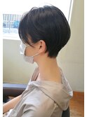 綺麗なシルエットのショートボブ