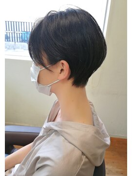 フラワーズビィーオーディー(FLOWERS BOD) 綺麗なシルエットのショートボブ