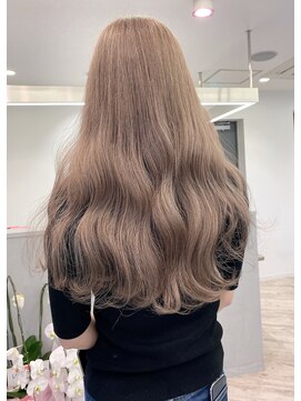 ルーブ トウキョウ(Loob. TOKYO) 【池袋】柔らかいベージュ.グレージュ