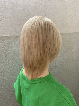 エヴァー(ever) ＊ホワイトベージュ＊@ever_mito[表参道駅/駅/学割U24]