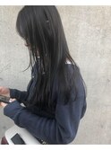 グリーンを混ぜたナチュラルな透ける暗髪