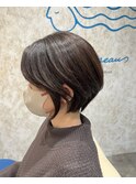 ショートボブ