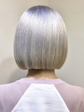 リリー シブヤ(Lilly shibuya) 【Lilly渋谷】#ワンレングス#ホワイトシルバー#学割U24#韓国