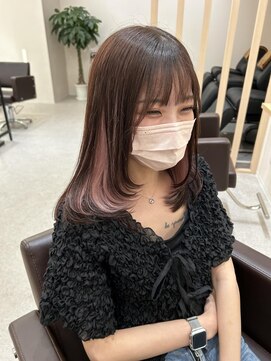 リグ 横浜(Lig.) インナーカラーピンクヘア顔まわりレイヤーブリーチダブルカラー