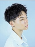 刈り上げスパイキーアップバングショート