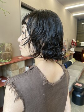 フェンヘアーアイス 中目黒(Fen.hair ici) 切りっぱなしボブパーマゆるふわプードルパーマ顔周りカット