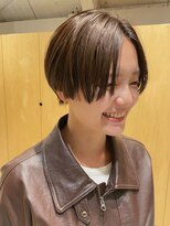 スク(SUKU)&nbsp;ハンサムショート×ブラウンカラー