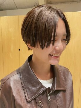 スク(SUKU) ハンサムショート×ブラウンカラー