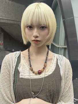 プール(POOL) 切りっぱなしボブ×ブロンド