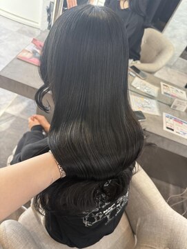 ラビス 浦和(Lovis) ハッシュカット/顔周りカット/ダークブラウン/