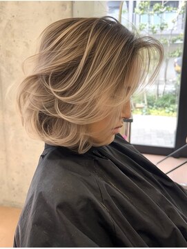 ヌエン 渋谷(NU/EN) 夏にオススメ！ボブレイヤーバレイヤージュ/ホワイトベージュ