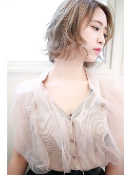 ラフィス ヘアー ロッサ 茨木店(La fith hair rosa) 【La fith】 エアリーホワイトベージュカラー