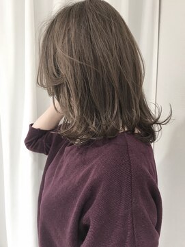 フォンズ(FONS) 上質グレージュ×オーガニックカラー  レイヤースタイル