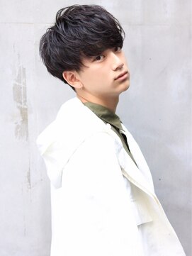 ネイビー(NAVY) 刈り上げショート抜け感サイドパートスリークショート