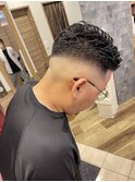 オールバックアイロンパーマフェードカット短髪