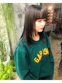ミディアム/前髪あり/暗髪