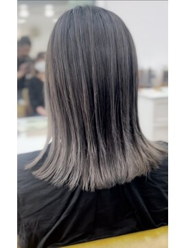 シャルティア(SHALLTIA) バレイヤージュハイライト【バレイヤージュ山口SHALLTIA】