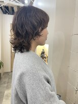 ロア 四条河原町店(LoRE)&nbsp;20代/30代/伸ばし中◎ウルフに動きあるパーマスタイル/山下