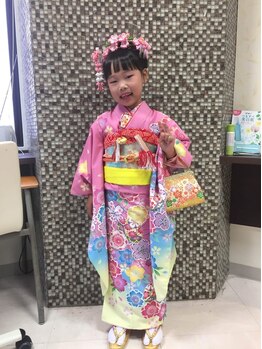 小さなお子様も大歓迎☆居心地の良いリラックスできるサロンで、ゆったりとした時間をお過ごしください♪