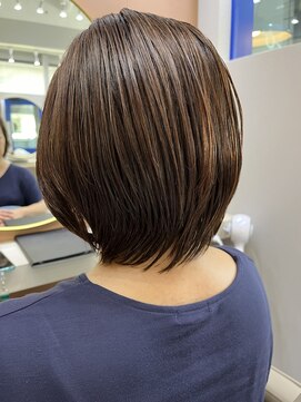 アオ 花咲町(a-o) 簡単ショートボブ！