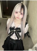 ホワイトにポイントブラック