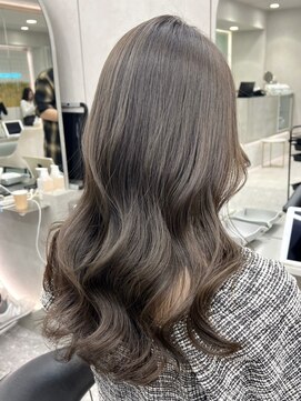 ロンドミラー 博多店(Lond Mirror) 顔周りカット小顔に見せるヘア黒髪カタログ髪質改善福岡博多韓国