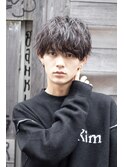ナチュラル刈り上げマッシュ　流行　イケメン　k メンズパーマ
