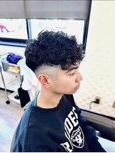 ヘアーアンドメイク アビディング(hair&make abiding) スペインカール・フェードカット