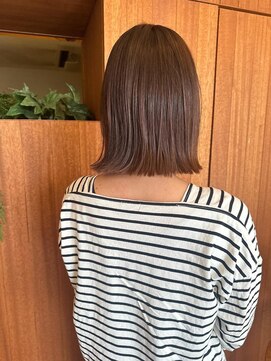 トップヘアー アヴェニュー 刈谷(TOPHAIR Avenue) 伸ばしたい方にオススメ肩ギリギリミディアムボブ20代/30代/40代