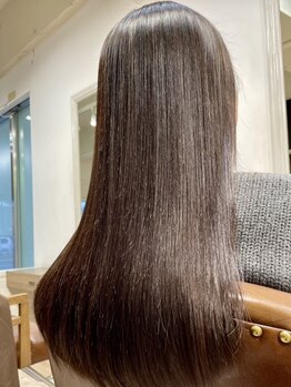 ダイアローグ(DIALOGE)の写真/丁寧なカウンセリングであなたに合う施術を…＊髪質やダメージに合わせた施術で、自然なストレートに♪