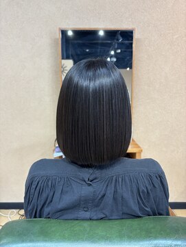 ポレポレ(Pole-Pole) さらっとつやっとボブ