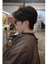 エディ(Edy)&nbsp;メンズセンターパートニュアンスパーマ刈り上げマッシュ