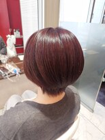 マニクレアーレ 北千住店(mani CREARE) カシスカラーのショートヘア