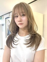 ヴィア 京都烏丸(Via)&nbsp;ヘーゼルベージュ/オリーブベージュ/レイヤーカット/ブリーチ