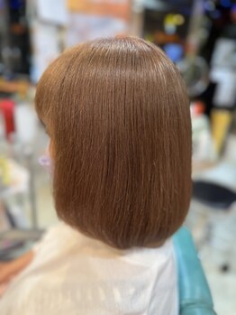 ヘアースタジオエルの写真/白髪染めでも明るめカラーにできます