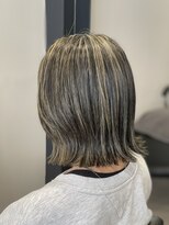 リベルタ(LIBERTA)&nbsp;ハイライト/ナチュラルデザイン/地毛にハイライト