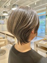 アース 東戸塚店(HAIR & MAKE EARTH) 大人可愛いひし形ショート×ミルクティーベージュ×ハイライト