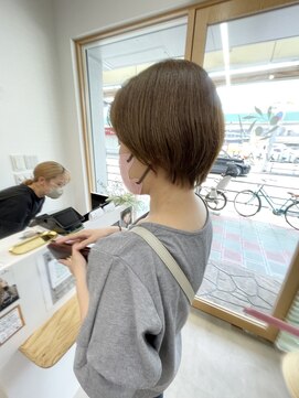 オリビアヘアー(OLIVIA HAIR) 大人ショート×ブリーチなしミルクティー