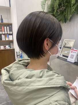 ガーデンヨコハマエスト(GARDEN YOKOHAMA est) イメチェン似合わせカットフルバングが可愛い丸みショート