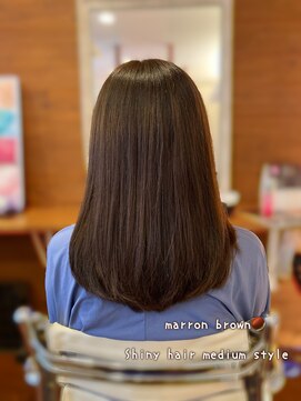 ピールアーク(peal ark) 大人可愛い大人美人ふんわりカール小顔カットショコラブラウン