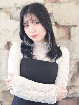 キャパ セントラル 天神 大名店(CAPA central) レイヤー　インナーカラー　シースルーバング　黒髪　艶感