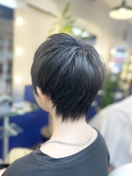 ヘアースタジオ ハーフバック 高尾店(HAIR STUDIO HALF BACKS×１/2) 衝撃的ビフォーアフターメンズライクショート