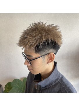 コウ(Kou) 「Kou(コウ)」#ツートーンスパイキーショート