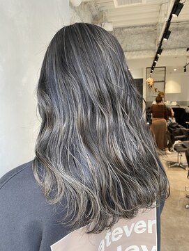 リフル 八王子(RIFULL) ハイライト　レイヤー ショートヘア　ボブ　くびれレイヤー