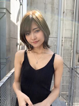 ケアリー 大日(Carelly) デザインカラー/レイヤーカット/ウェットヘア/オリーブベージュ