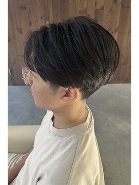 ヘアーアンドエステティック ヴェリス(hair&esthetic Velis) 【Velis】軽めレイヤーマッシュセンターパート