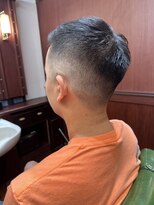 ブロートーキョー(BroTokyo)&nbsp;MEN'Sアッシュブラックスキンフェードカット　パーマ