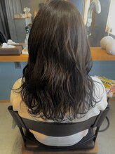 リヴィエル(Riviere) ロング×ビターグレージュカラー